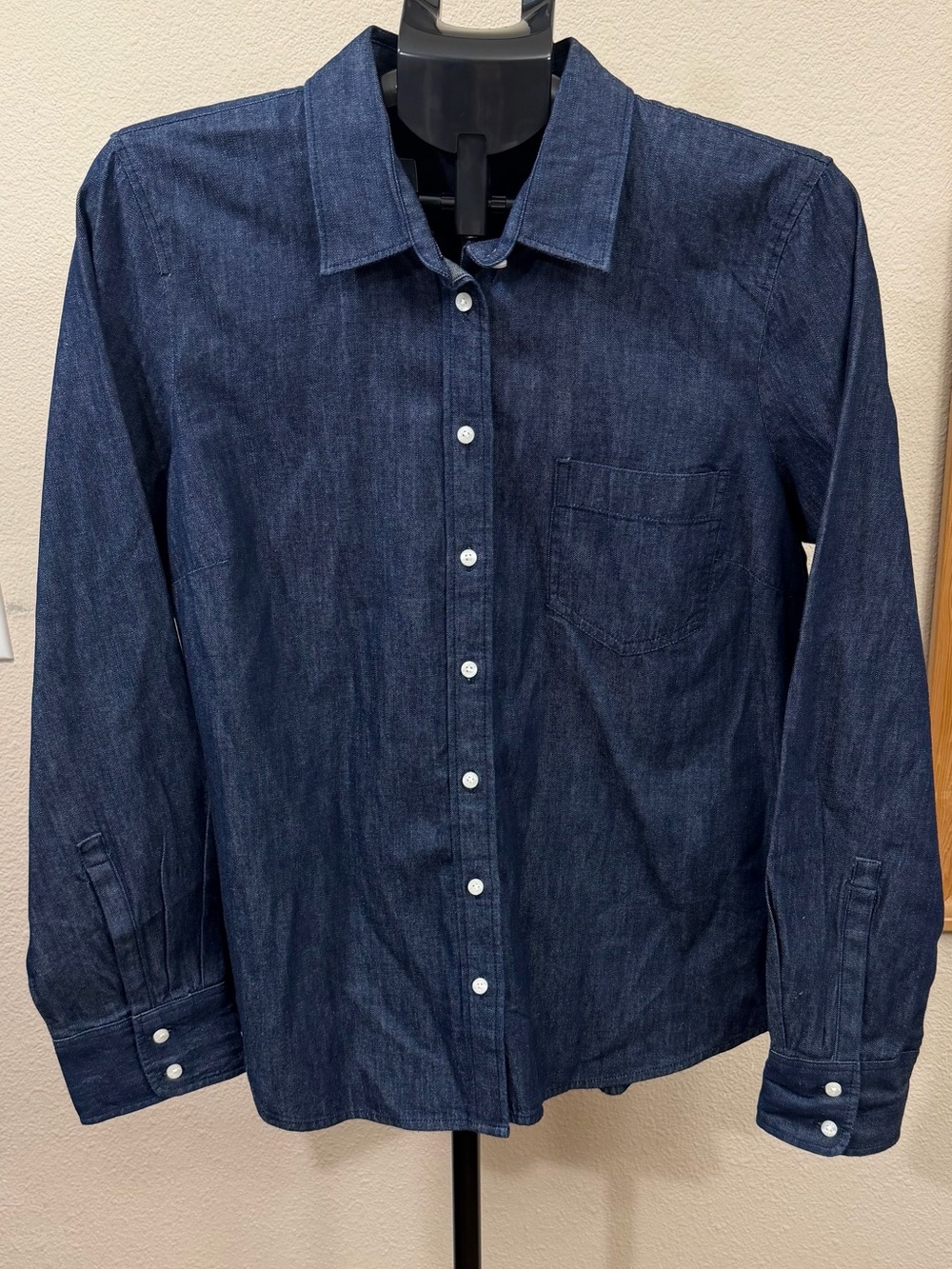 J.Crew Dark Wash Chambray Button Down Shirt | Coastal Grandma Heritage Work | L